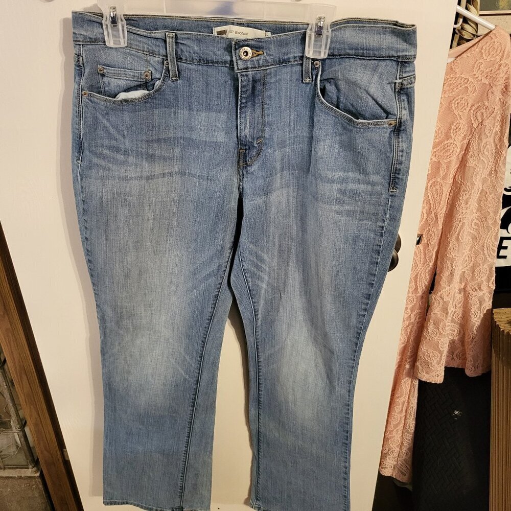 WOMANS LEVIS 515 BOOTCUT JEANS SZ 12